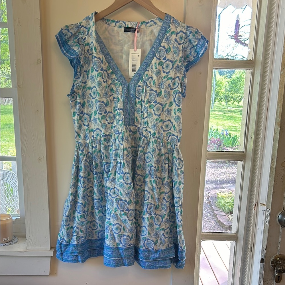 Vineyard Vines Blue and White Floral V-Neck Dress
